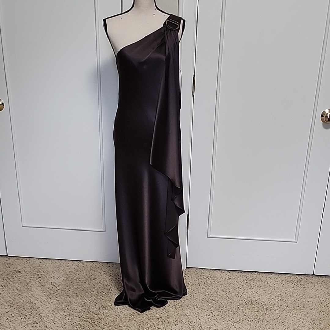 Sophisticated One-Shoulder Gown In Deep Brown